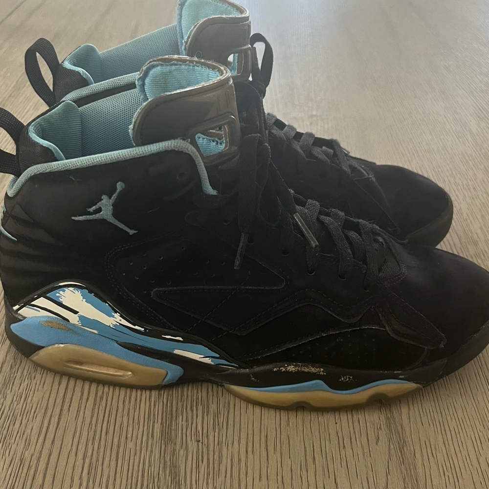 NIKE AIR Men's Black High-Top Sneakers with Teal Lining